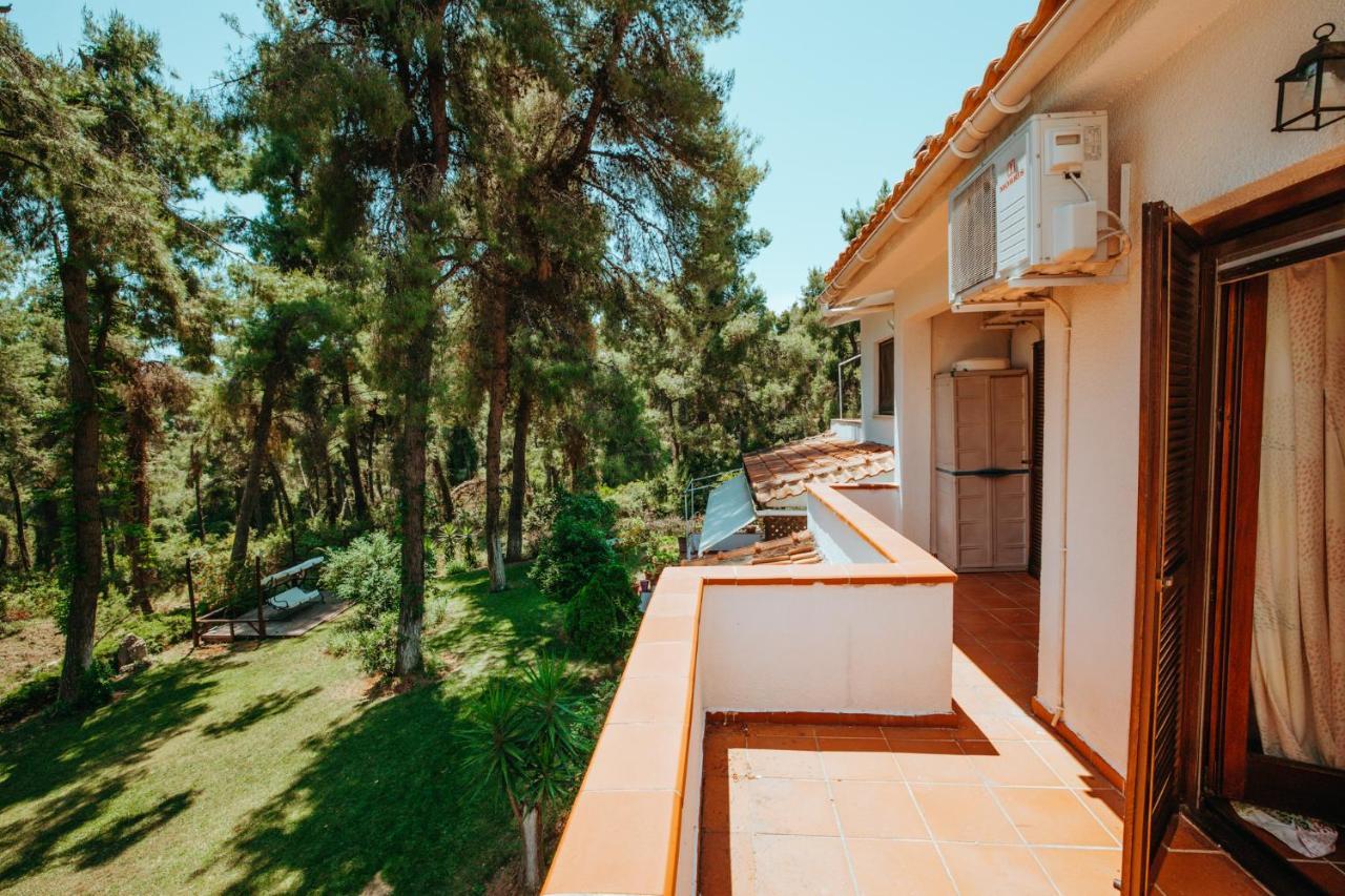 Beautiful Summerhouse In Sani'S Pine Forest Sani  Bagian luar foto
